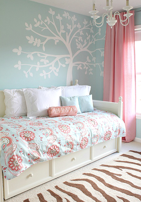 blue pink room