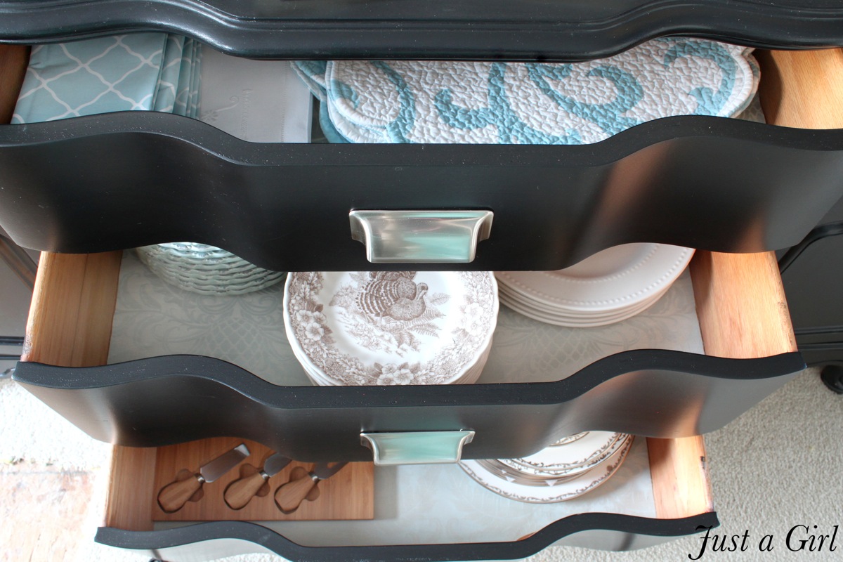 Drawer fabric liner