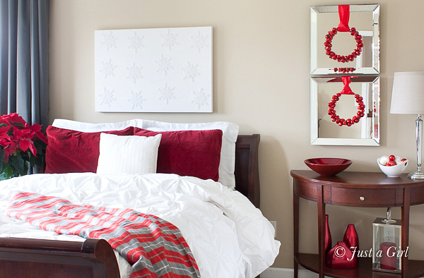 Red Christmas bedroom