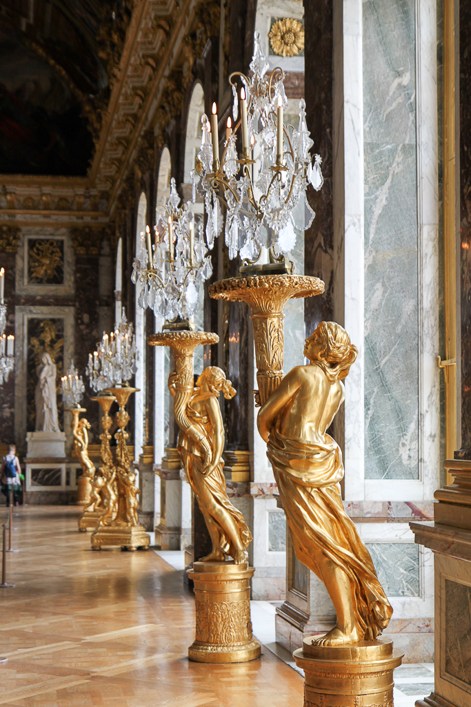 versailles-hall-of-mirrors